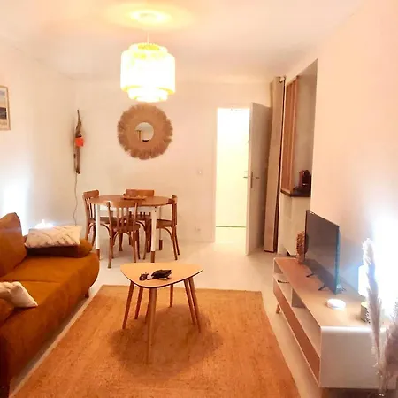 Avec Jardin Proche Et Commerces - 4 Couchages, Parking Et Wifi - Fr-1-746-18 아파트